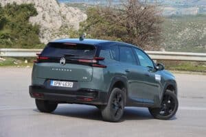 Citroen C5 Aircross 1.2 Hybrid 145 (15)