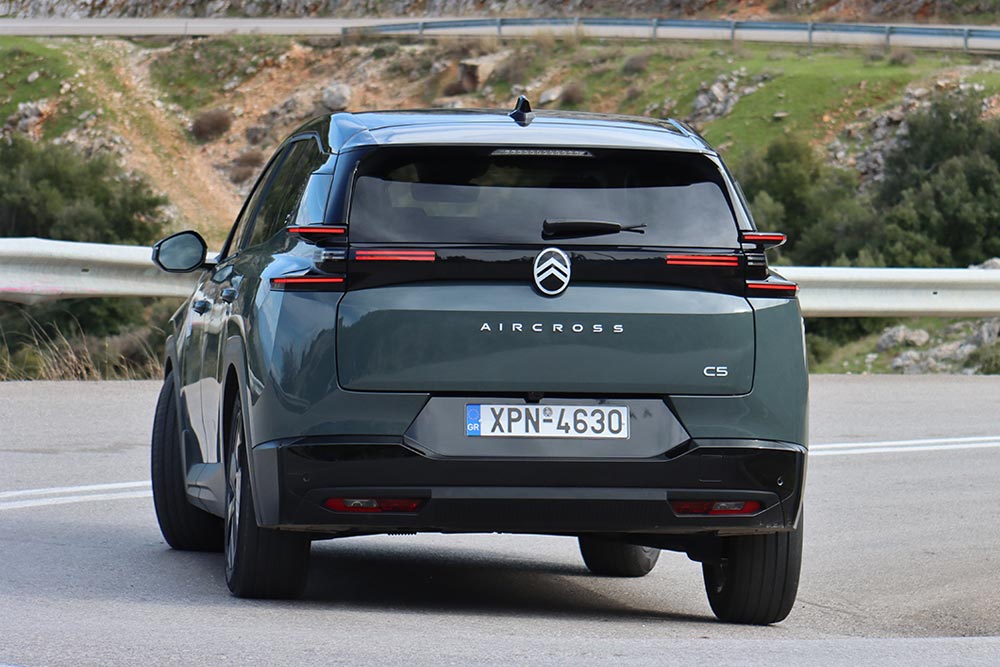 https://autogreeknews.gr/wp-content/uploads/2026/02/Citroen-C5-Aircross-1.2-Hybrid-145-16.jpg