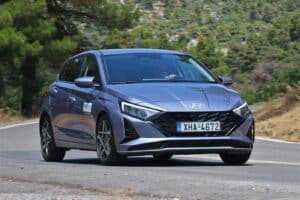 Hyundai-i20-strofi