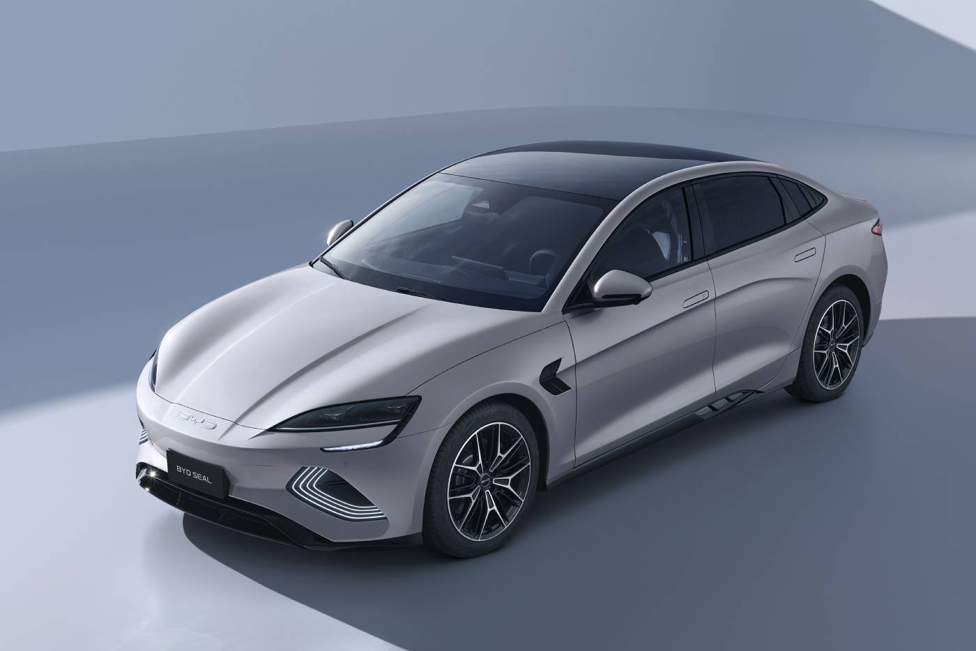 Νέο BYD SEAL με ακόμα περισσότερο εξοπλισμό και τεχνολογία
