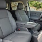 Leapmotor-B10-interior