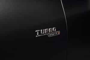 Mercedes-AMG-GLC-53-00006-2048×1365