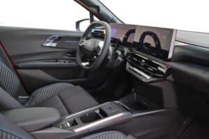 Renault Clio E-Tech 160 interior (21)