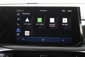 Renault Clio E-Tech 160 interior (8)