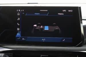 Renault Clio E-Tech 160 interior (9)