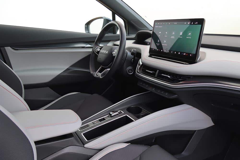 https://autogreeknews.gr/wp-content/uploads/2026/02/Skoda-Elroq-85-42.jpg