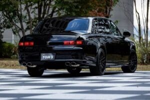 Toms-Racing-Toyota-Century-Japan-3-2048×1280