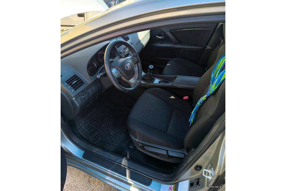 https://autogreeknews.gr/wp-content/uploads/2026/02/Toyota-Avensis-2010-2.jpg