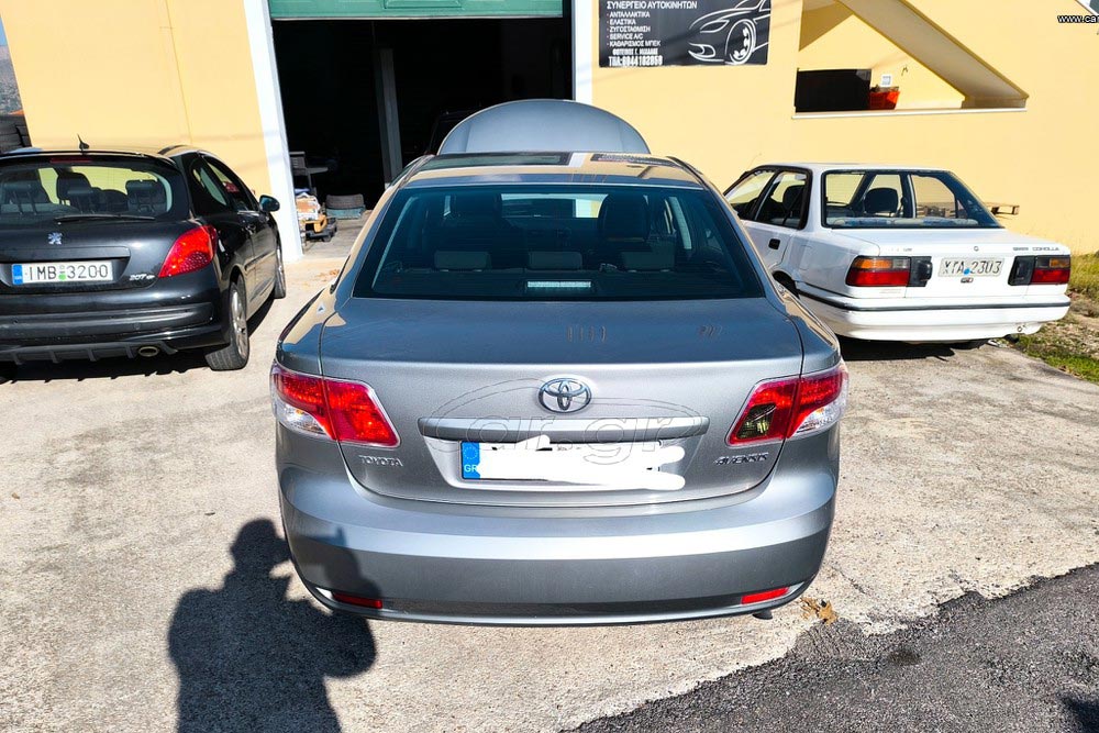 https://autogreeknews.gr/wp-content/uploads/2026/02/Toyota-Avensis-2010-9.jpg