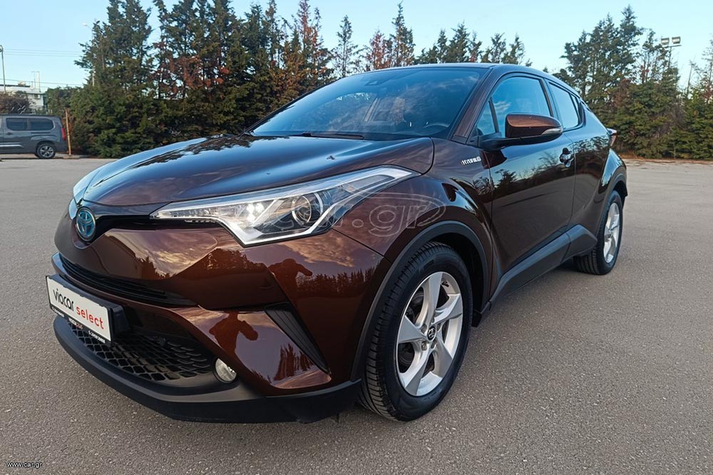 https://autogreeknews.gr/wp-content/uploads/2026/02/Toyota-C-HR-Hybrid-2018-10.jpg