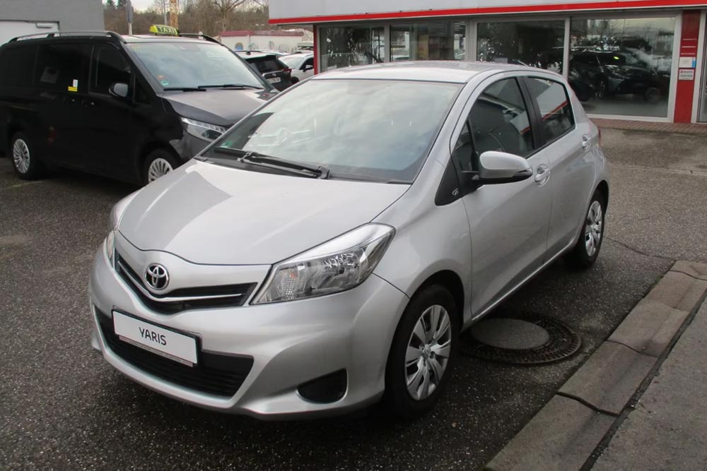 https://autogreeknews.gr/wp-content/uploads/2026/02/Toyota-Yaris-2012.jpg