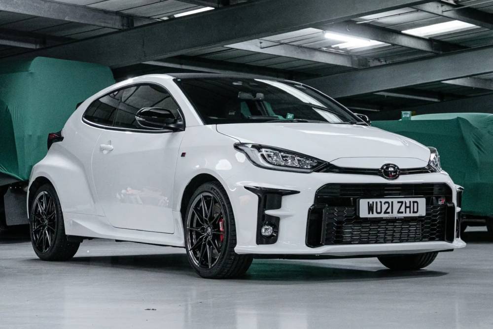 https://autogreeknews.gr/wp-content/uploads/2026/02/Toyota_Yaris_GR_2021_Rowan_Atkinson-15.jpg