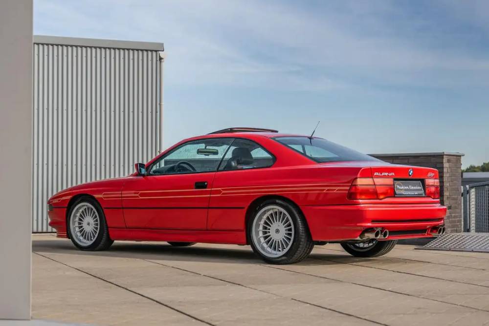 https://autogreeknews.gr/wp-content/uploads/2026/02/alpina-b12-57-coupe-for-sale-18.jpg