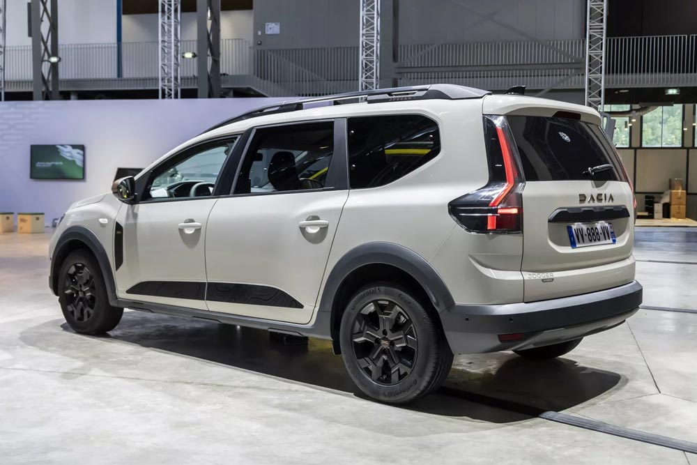 https://autogreeknews.gr/wp-content/uploads/2026/02/dacia-jogger-2026-8.jpg