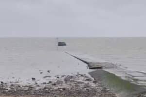 GPS έστειλε οδηγό «καρφί» στη θάλασσα