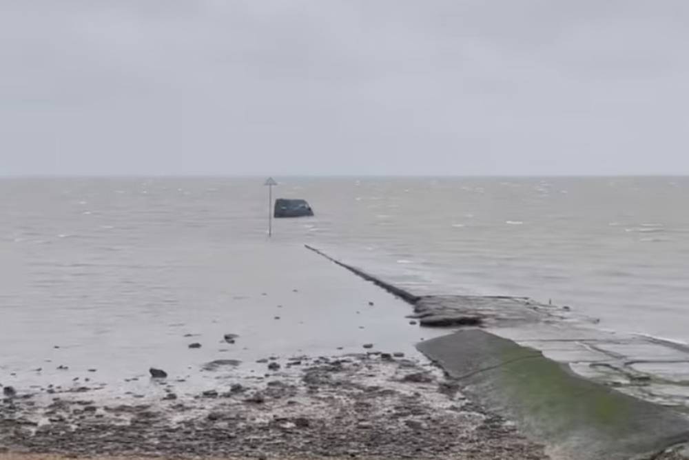 GPS έστειλε οδηγό «καρφί» στη θάλασσα