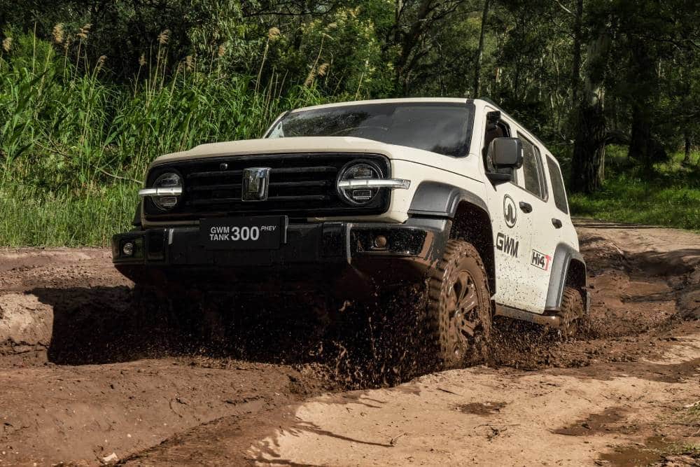 https://autogreeknews.gr/wp-content/uploads/2026/02/gwm-tank-300-hi4-t-phev-5.jpg