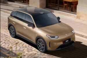 Ο εσωτερικός κόσμος του νέου Leapmotor A10