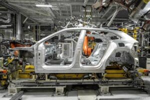 porsche cayenne electric assembly line