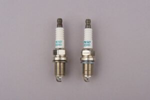 spark plugs (6)