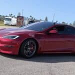 tesla-model-splaid-vs-the-ferrari-sf90-one (1)