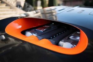 052603BUGATTI-Pre-Series-Veyron-Super-Sport-