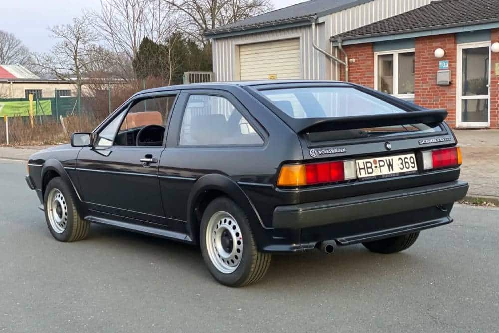 https://autogreeknews.gr/wp-content/uploads/2026/03/1987-vw-scirocco-for-sale-13.jpg