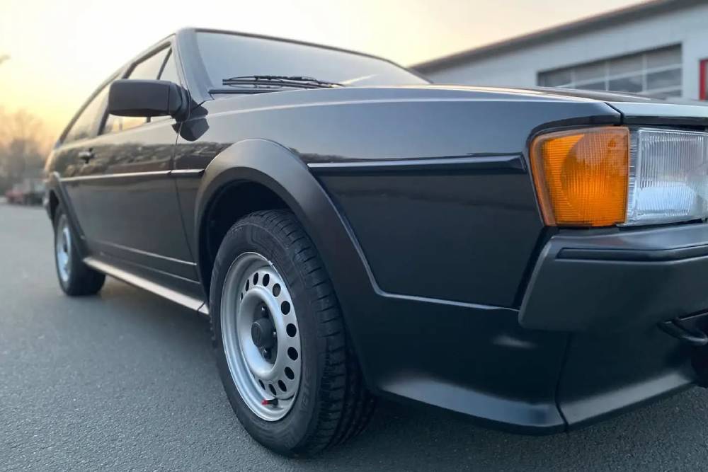 https://autogreeknews.gr/wp-content/uploads/2026/03/1987-vw-scirocco-for-sale-3.jpg