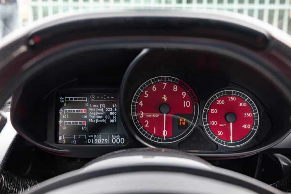 https://autogreeknews.gr/wp-content/uploads/2026/03/2004-Ferrari-Enzo-Auction-Silver-12-2048x1366-1.jpg
