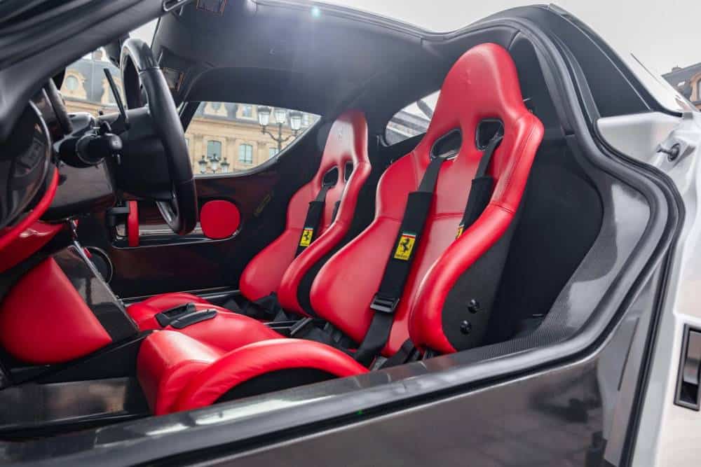 https://autogreeknews.gr/wp-content/uploads/2026/03/2004-Ferrari-Enzo-Auction-Silver-18-2048x1366-1.jpg