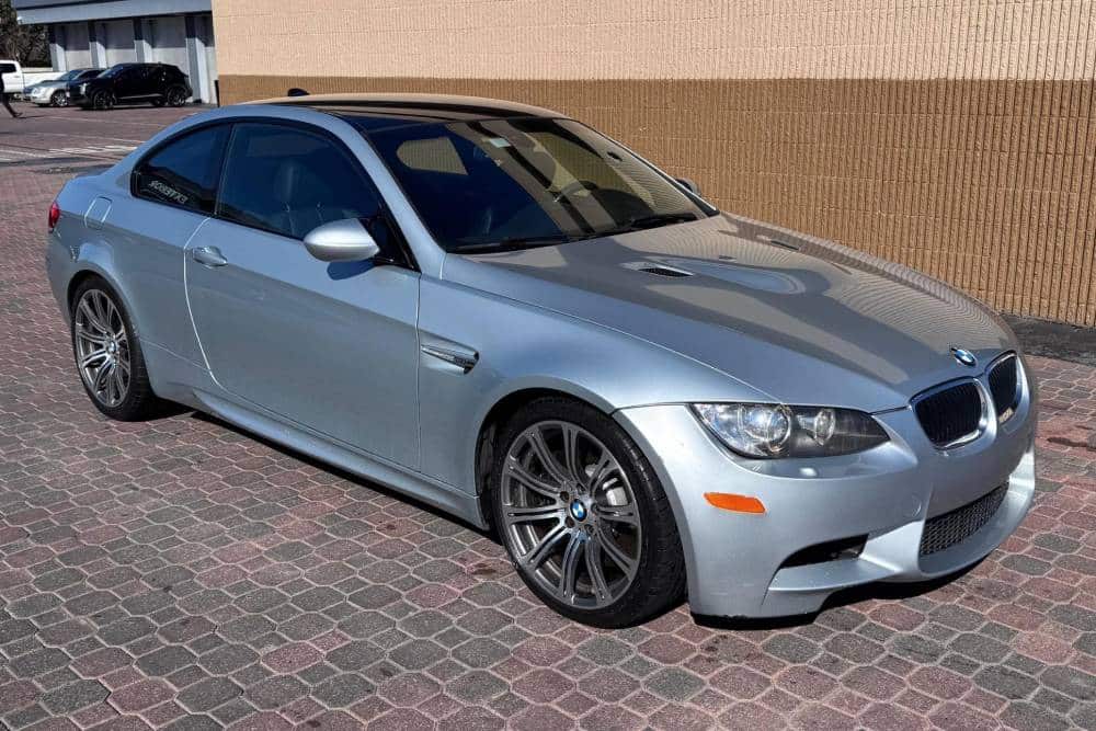 Ταλαίπωρη BMW M3 E92 έμεινε στο ράφι