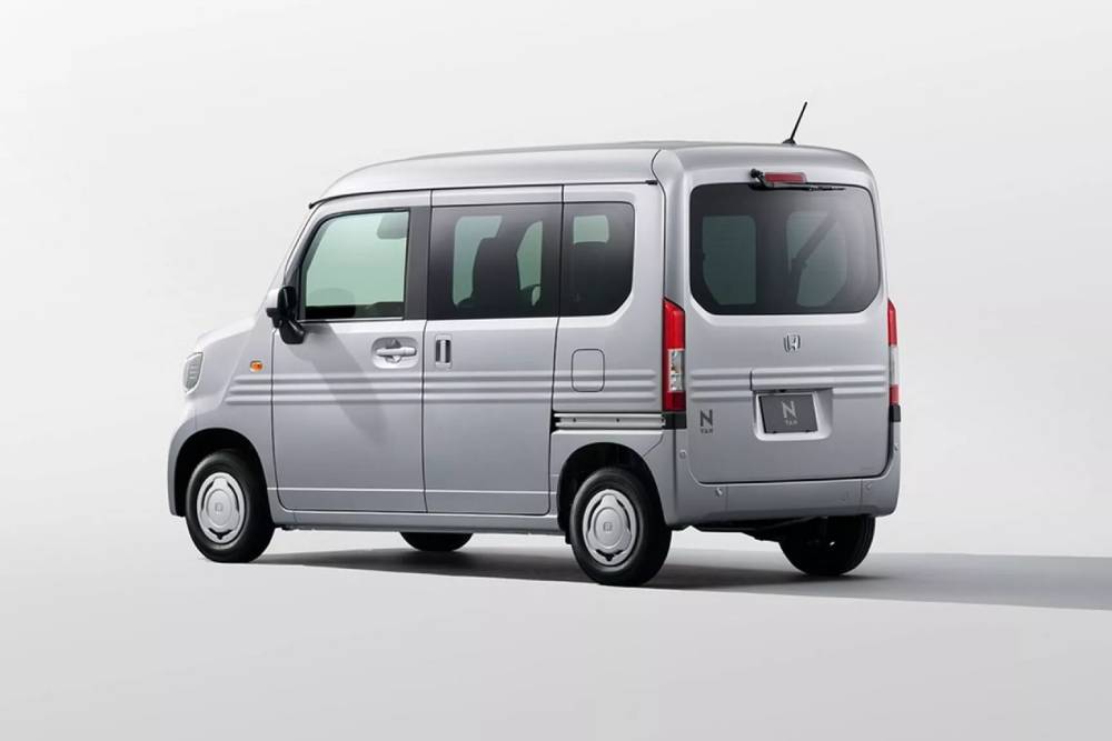 https://autogreeknews.gr/wp-content/uploads/2026/03/2026-Honda-N-Van-Japan-15-2048x1153-1.jpg