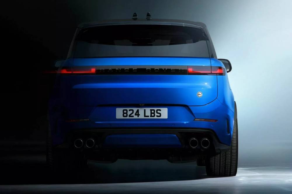 https://autogreeknews.gr/wp-content/uploads/2026/03/2026-Range-Rover-Sport-SV-Ultimate-Edition-10s-204.jpg
