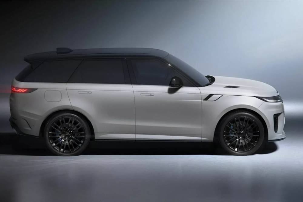 https://autogreeknews.gr/wp-content/uploads/2026/03/2026-Range-Rover-Sport-SV-Ultimate-Edition-11s-204.jpg