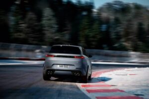 2026-Range-Rover-Sport-SV-Ultimate-Edition-4-2048x