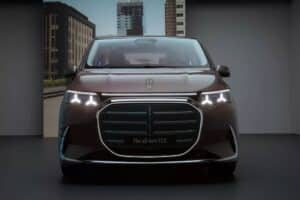 2027-Mercedes-VLE-310-20-2048×1366