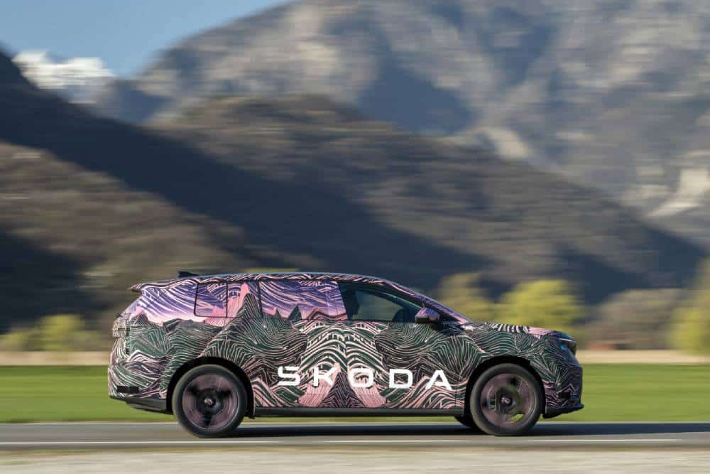 https://autogreeknews.gr/wp-content/uploads/2026/03/29_Skoda_Peaq_Covered_Drive_08b5d442-1536x1024-1.jpg
