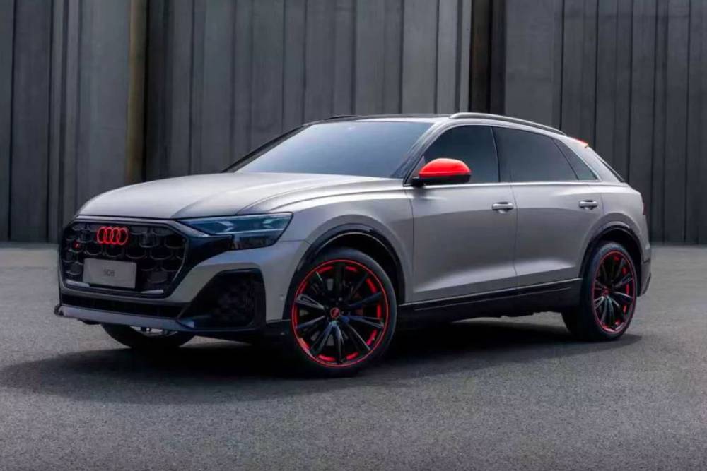 https://autogreeknews.gr/wp-content/uploads/2026/03/Audi_SQ8_Livery_Edition-3.jpg