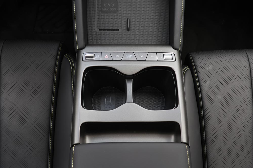 https://autogreeknews.gr/wp-content/uploads/2026/03/BYD-ATTO-2-Comfort-interior-2.jpg