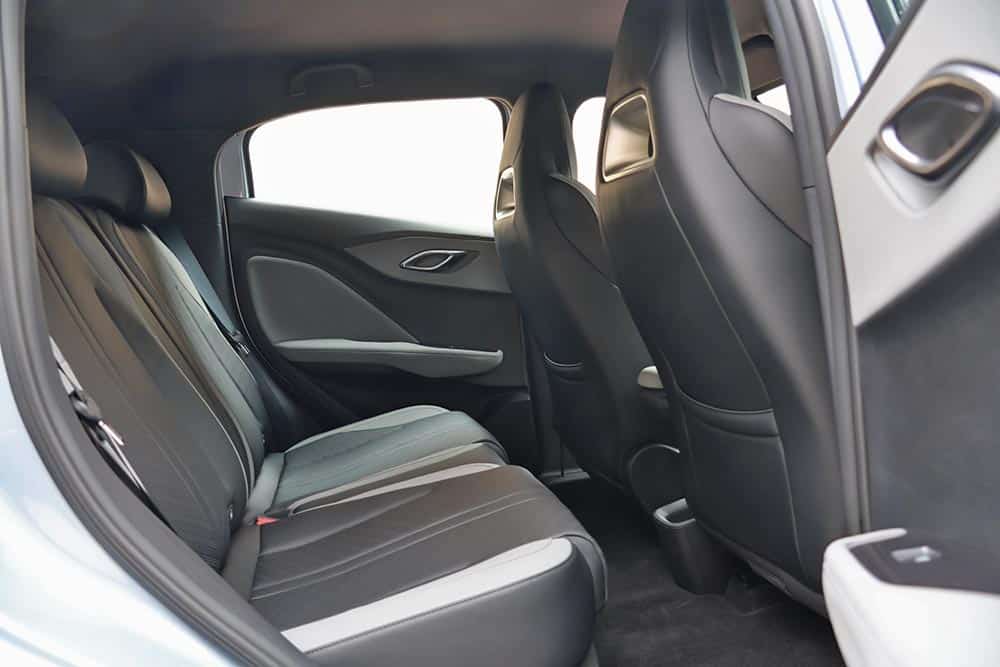 https://autogreeknews.gr/wp-content/uploads/2026/03/BYD-Dolphin-Surf-interior-19.jpg