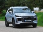 Διαπρέπει το Chery Tiggo 4 Hybrid σε τιμή, κατανάλωση & εγγύηση