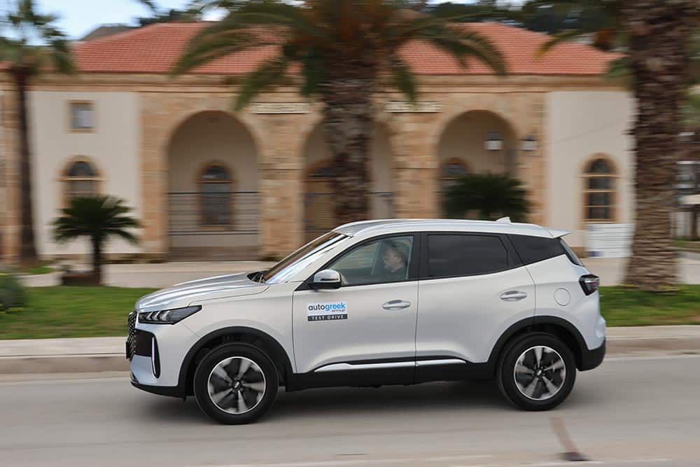 https://autogreeknews.gr/wp-content/uploads/2026/03/Chery-Tiggo-4-Hybrid-Nauplio-7.jpg