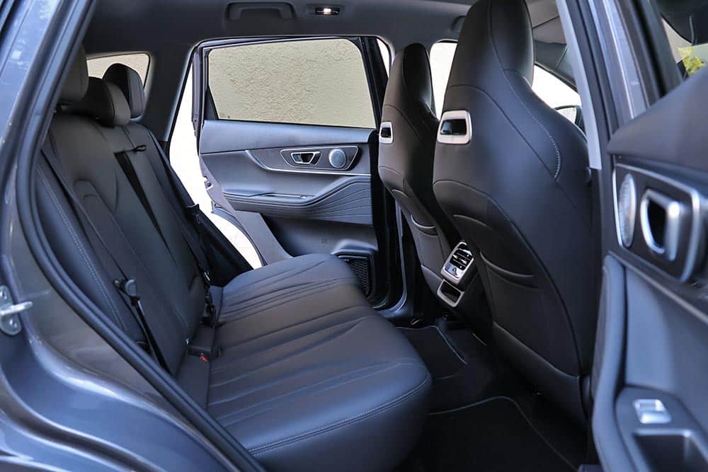 https://autogreeknews.gr/wp-content/uploads/2026/03/Chery-Tiggo-7-PHEV-interior-20.jpg