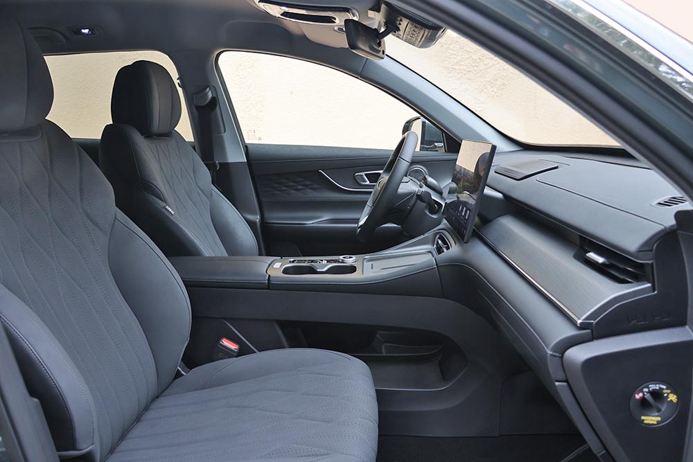 https://autogreeknews.gr/wp-content/uploads/2026/03/Chery-Tiggo-8-PHEV-22.jpg