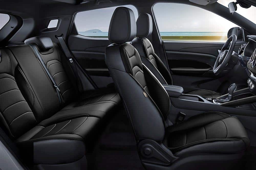 https://autogreeknews.gr/wp-content/uploads/2026/03/DFSK-500-interior-1.jpg