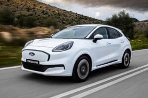 Νέο Ford Puma Gen-E Van από ελληνικά χέρια