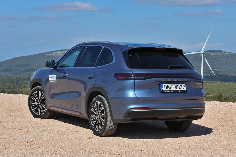 https://autogreeknews.gr/wp-content/uploads/2026/03/Geely-Starray-EM-i-18.jpg