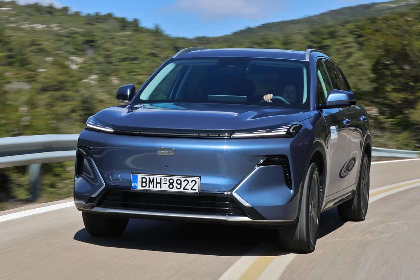 «Λάμπει» το... αστέρι Geely Starray EM-i με τέτοια τιμή