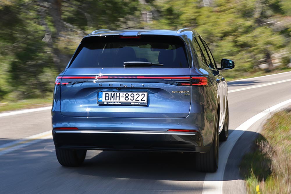 https://autogreeknews.gr/wp-content/uploads/2026/03/Geely-Starray-EM-i-23.jpg