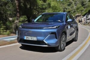 Δοκιμή Geely Starray EM-i